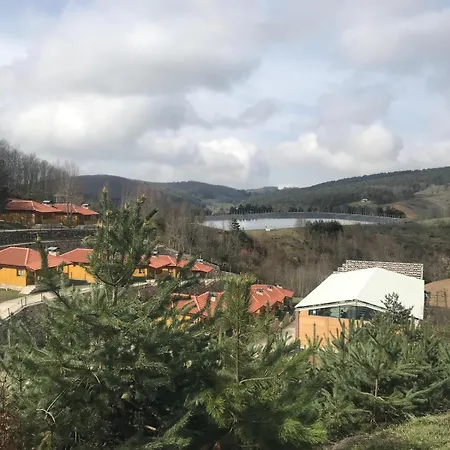 Iznik Ciftligi بيت خشبي *